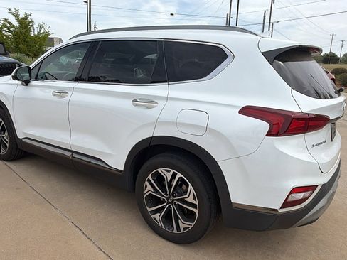 Used 2020 Hyundai Santa Fe Limited image 10
