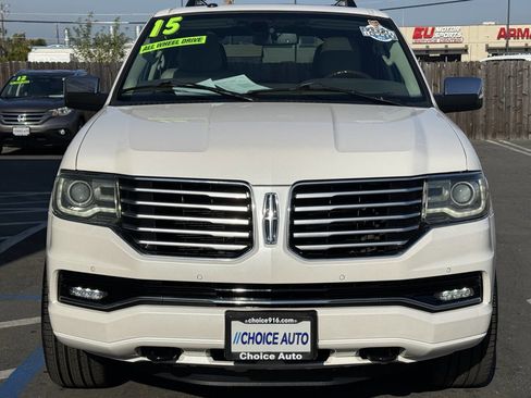 Used 2015 Lincoln Navigator 4WD image 2