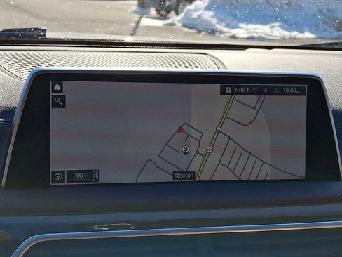 Used 2022 BMW 750i xDrive w/ Luxury Rear Seating Package AWD/4WD image 17