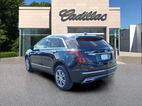 Certified 2022 Cadillac XT5 Premium Luxury AWD/4WD image 3