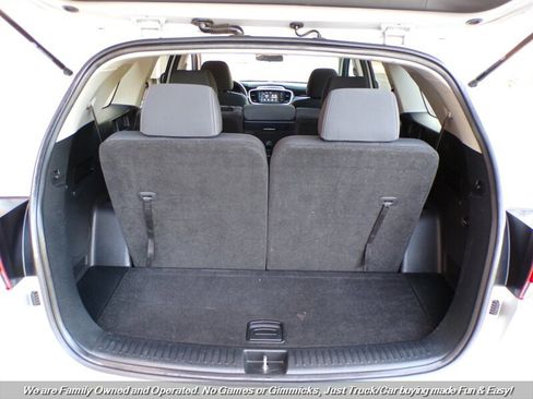 Used 2020 Kia Sorento LX FWD image 9