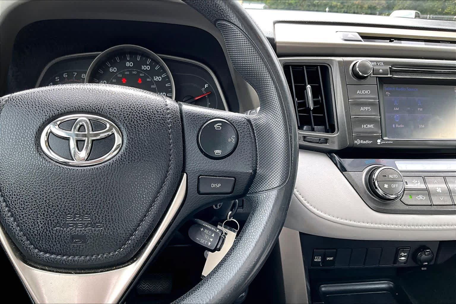 Used 2014 Toyota RAV4 XLE FWD image 25