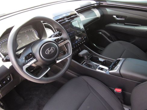 Used 2024 Hyundai Tucson SEL FWD image 16