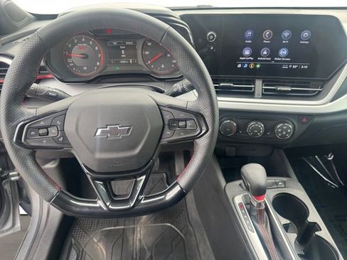 Used 2024 Chevrolet Trax RS w/ Driver Confidence Package image 12