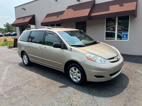 Used 2006 Toyota Sienna LE FWD image 3