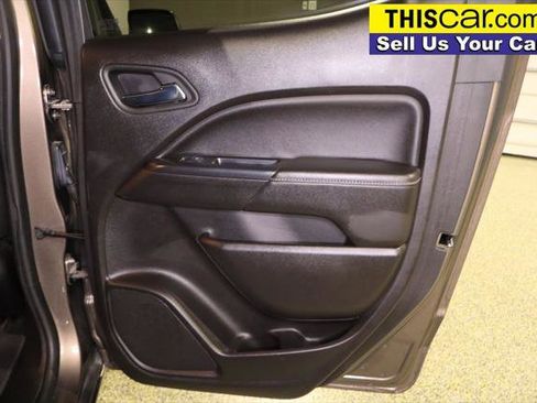 Used 2017 GMC Canyon SLE RWD image 32