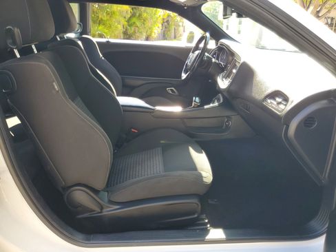 Used 2022 Dodge Challenger R/T image 8