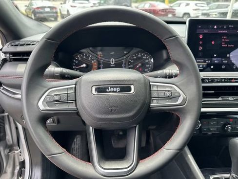 Used 2024 Jeep Compass Trailhawk AWD/4WD image 27