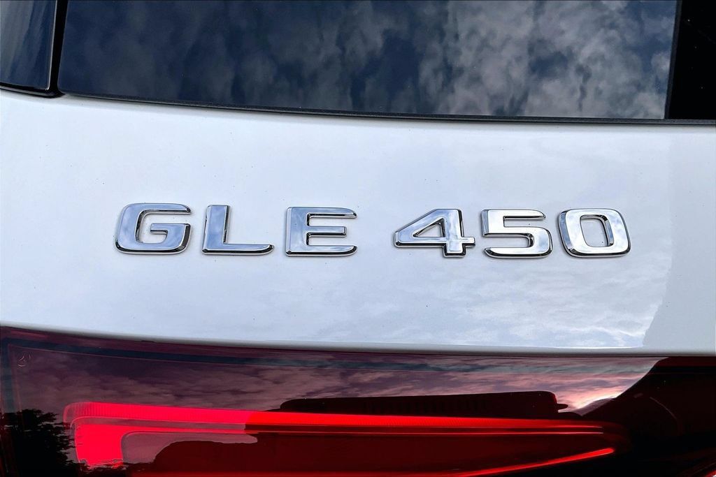Used 2026 Mercedes-Benz GLE 450 4MATIC image 33
