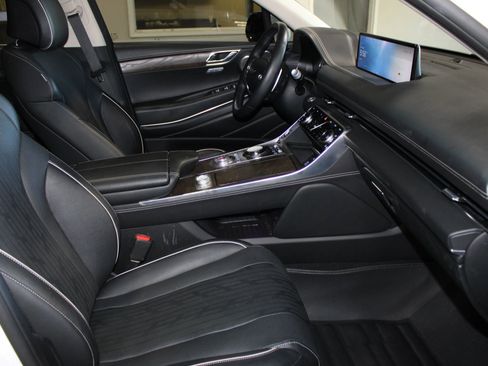 Used 2023 Genesis GV80 2.5T w/ Advanced Package image 43