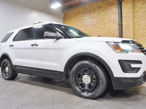 Used 2017 Ford Explorer 4WD Police Interceptor image 7