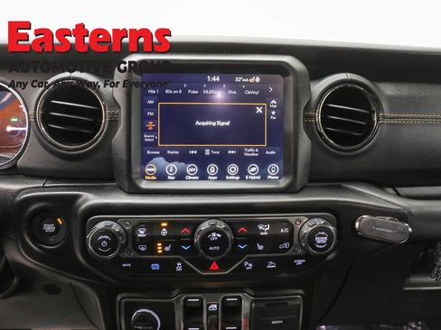 Used 2021 Jeep Wrangler Unlimited Sahara image 12