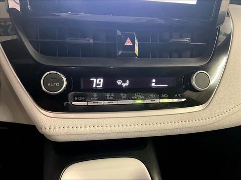 Used 2023 Toyota Corolla SE w/ Carpet Mat Package (TMS) image 25