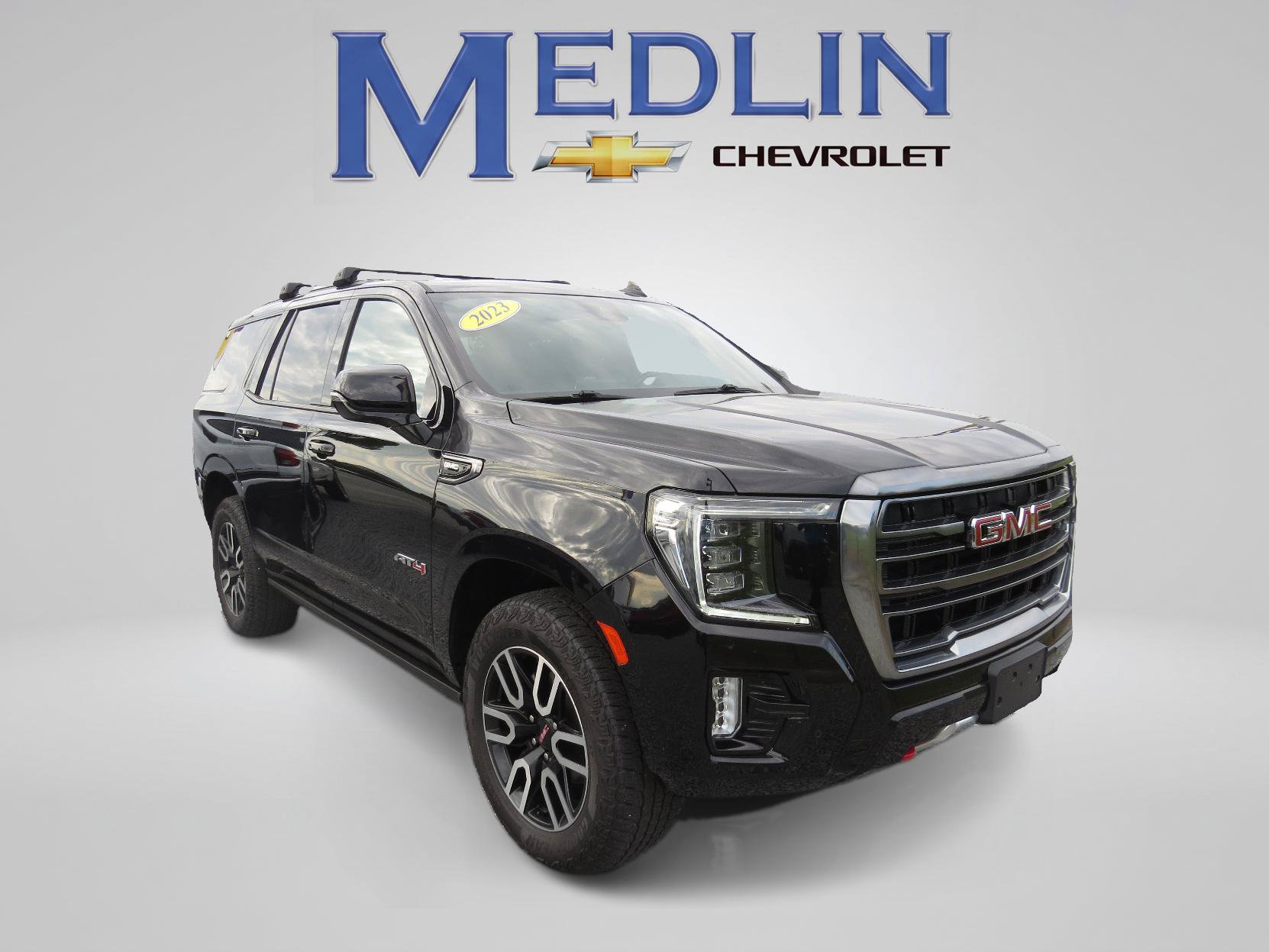 Used 2023 GMC Yukon AT4 AWD/4WD image 1