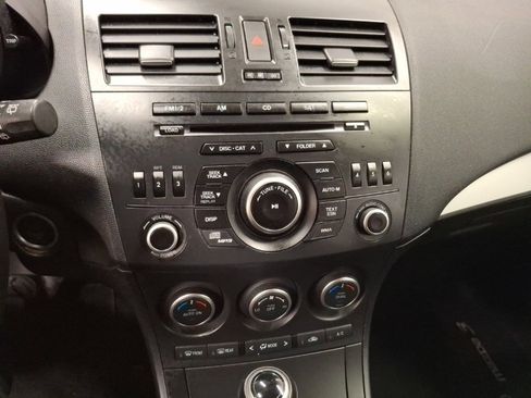 Used 2013 MAZDA MAZDA3 i Touring image 20
