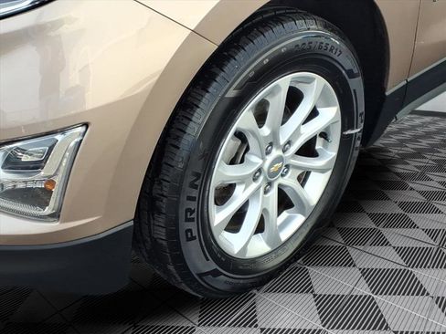 Used 2019 Chevrolet Equinox LT image 10