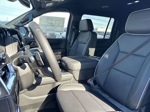 New 2026 GMC Yukon XL Elevation image 11