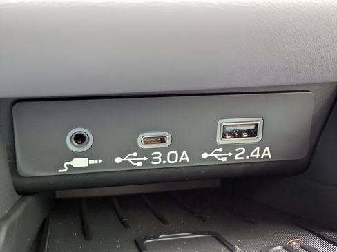Used 2025 Subaru Outback Premium AWD/4WD image 20