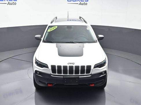 Used 2019 Jeep Cherokee Trailhawk w/ Comfort/Convenience Group AWD/4WD image 50