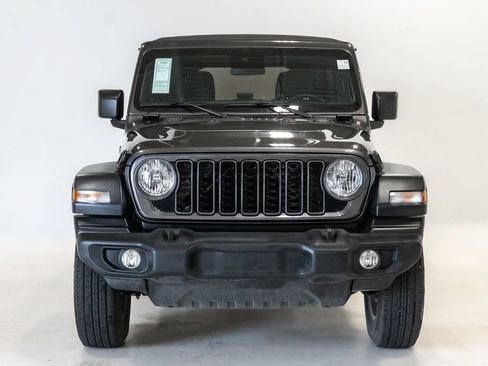Used 2024 Jeep Wrangler Unlimited Sport AWD/4WD image 5