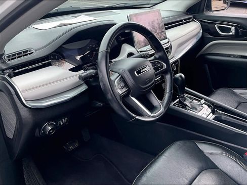 Used 2022 Jeep Compass Limited image 8