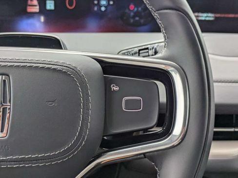 New 2027 Lincoln Navigator Premiere RWD image 28
