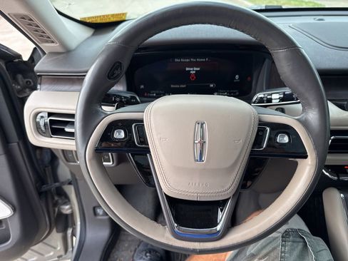 Used 2023 Lincoln Aviator Reserve w/ Equipment Group 201A AWD/4WD image 22