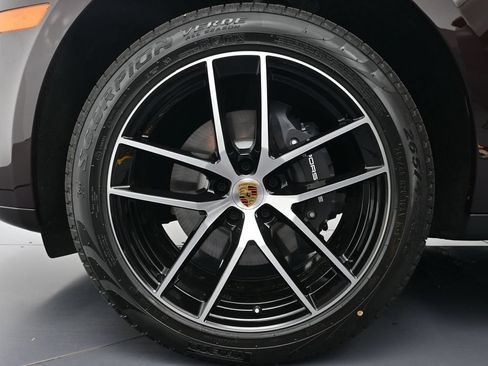 Used 2026 Porsche Macan AWD/4WD image 26
