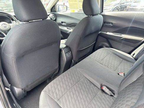 Used 2024 Nissan Kicks SV FWD image 15