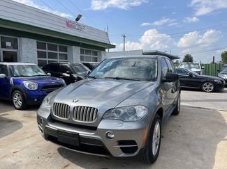 Used 2011 BMW X5 xDrive35d image 1