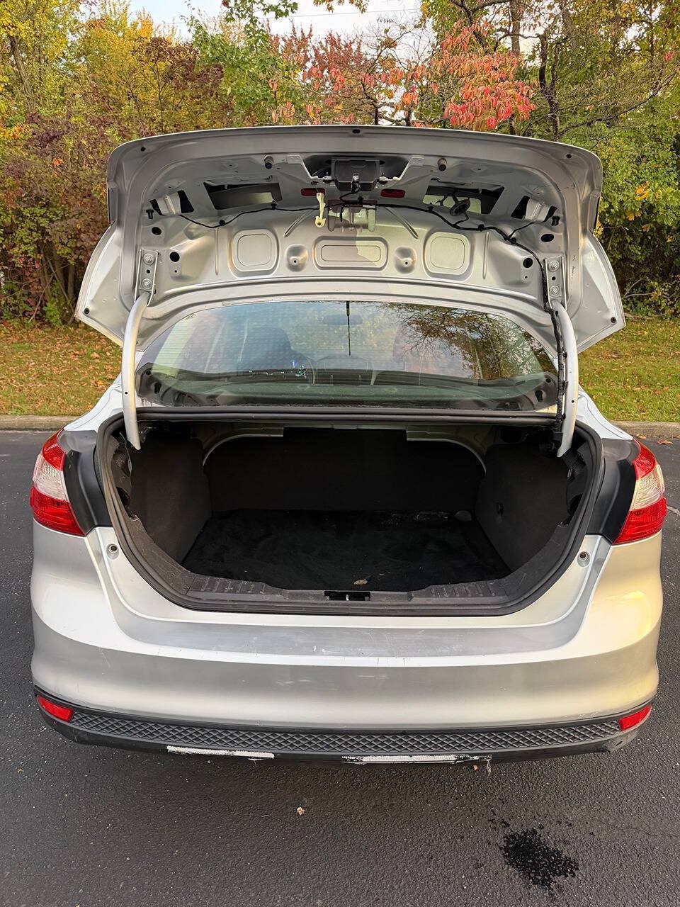 Used 2013 Ford Focus SE FWD image 28