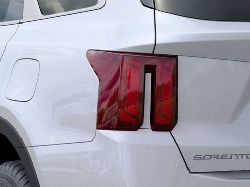 New 2026 Kia Sorento S AWD/4WD image 11