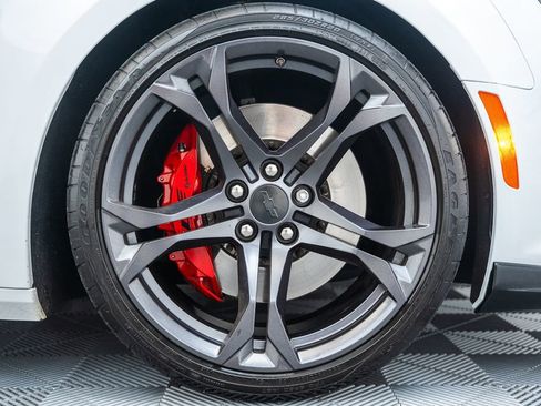 Used 2019 Chevrolet Camaro SS RWD image 19
