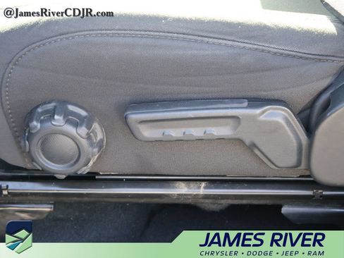 Used 2023 Jeep Wrangler Unlimited w/ Cold Weather Group AWD/4WD image 23