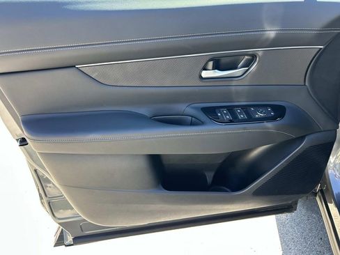 Certified 2025 Nissan Murano SV AWD/4WD image 18