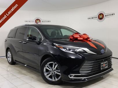 Used 2023 Toyota Sienna Platinum w/ Protection Package (TMS)