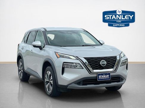 Used 2021 Nissan Rogue SV FWD image 1