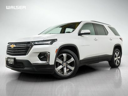 Used 2023 Chevrolet Traverse LT w/ LT Premium Package