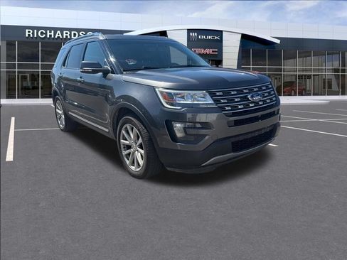 Used 2016 Ford Explorer Limited AWD/4WD image 2