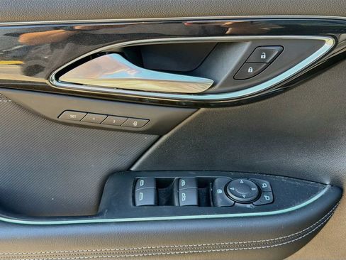 Used 2025 Buick Envision Preferred AWD/4WD image 20