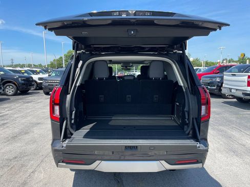 Used 2025 Ford Expedition Platinum AWD/4WD image 18