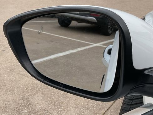 Used 2022 Honda Accord Touring image 11