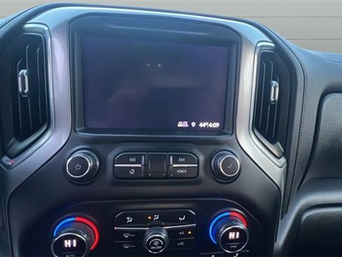 Used 2021 Chevrolet Silverado 2500 LT w/ Convenience Package image 32