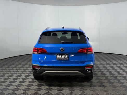 Used 2022 Volkswagen Taos SE w/ IQ.Drive SE Package image 8