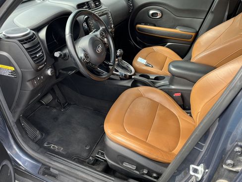 Used 2015 Kia Soul ! w/ Sun & Sound Package FWD image 15