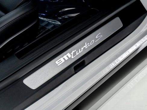 Used 2022 Porsche 911 Turbo S image 40