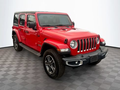 Used 2023 Jeep Wrangler Unlimited Sahara AWD/4WD image 4