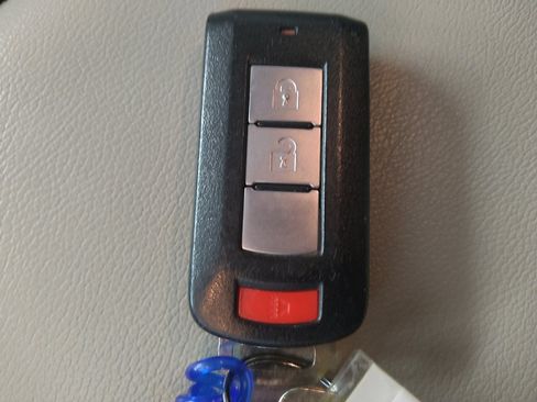 Used 2018 Mitsubishi Eclipse Cross SEL AWD/4WD image 32