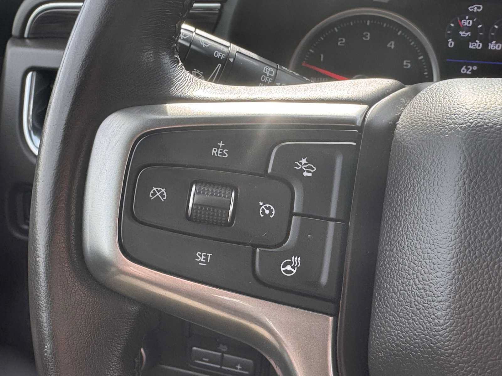 Used 2021 Chevrolet Tahoe Z71 w/ Z71 Off-Road Package AWD/4WD image 14