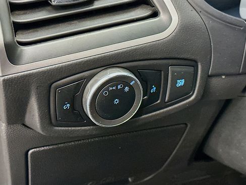 Used 2024 Ford Edge SEL image 17